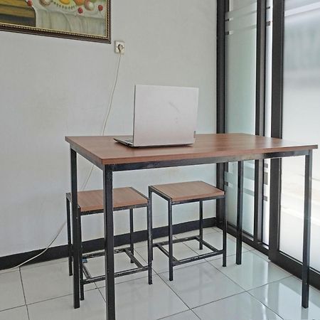 Oyo 91762 Green Home Stay Syariah Purwakarta Εξωτερικό φωτογραφία
